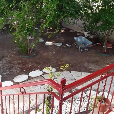 Villa çeşme'de Müstakil Bahçeli Dubleks *
